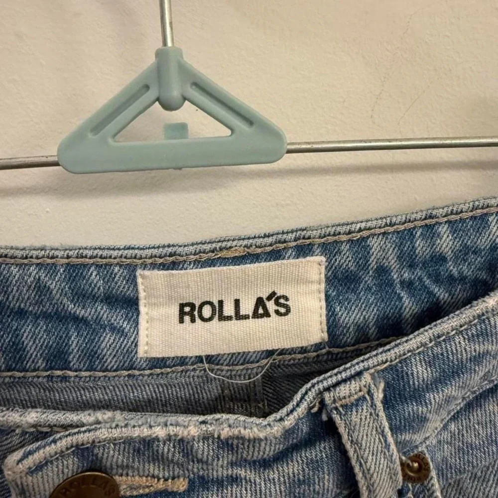 Rolla's high rise straight leg jeans in light wash size 28